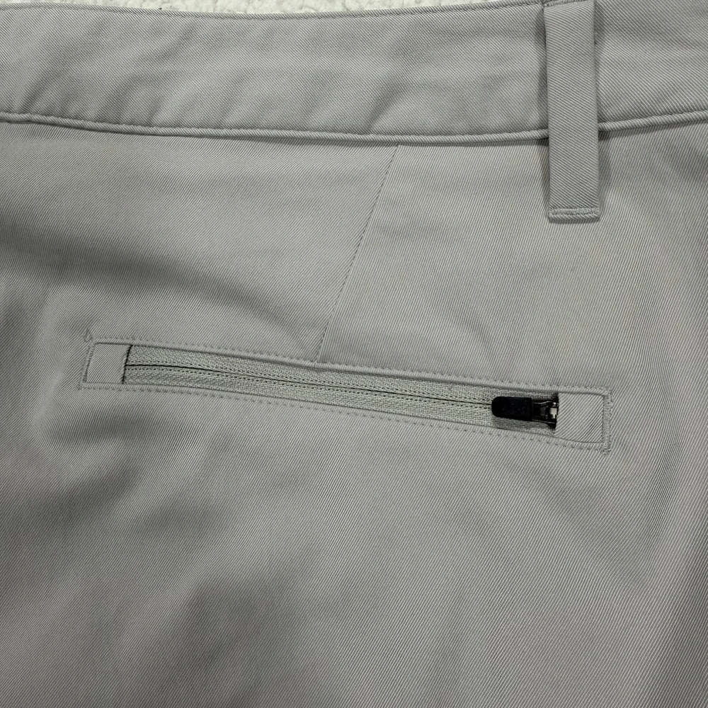 Vuori Cascade Tech Chino Pants Men's 32 (Actual 33x30) Golf Athleisure Athletic